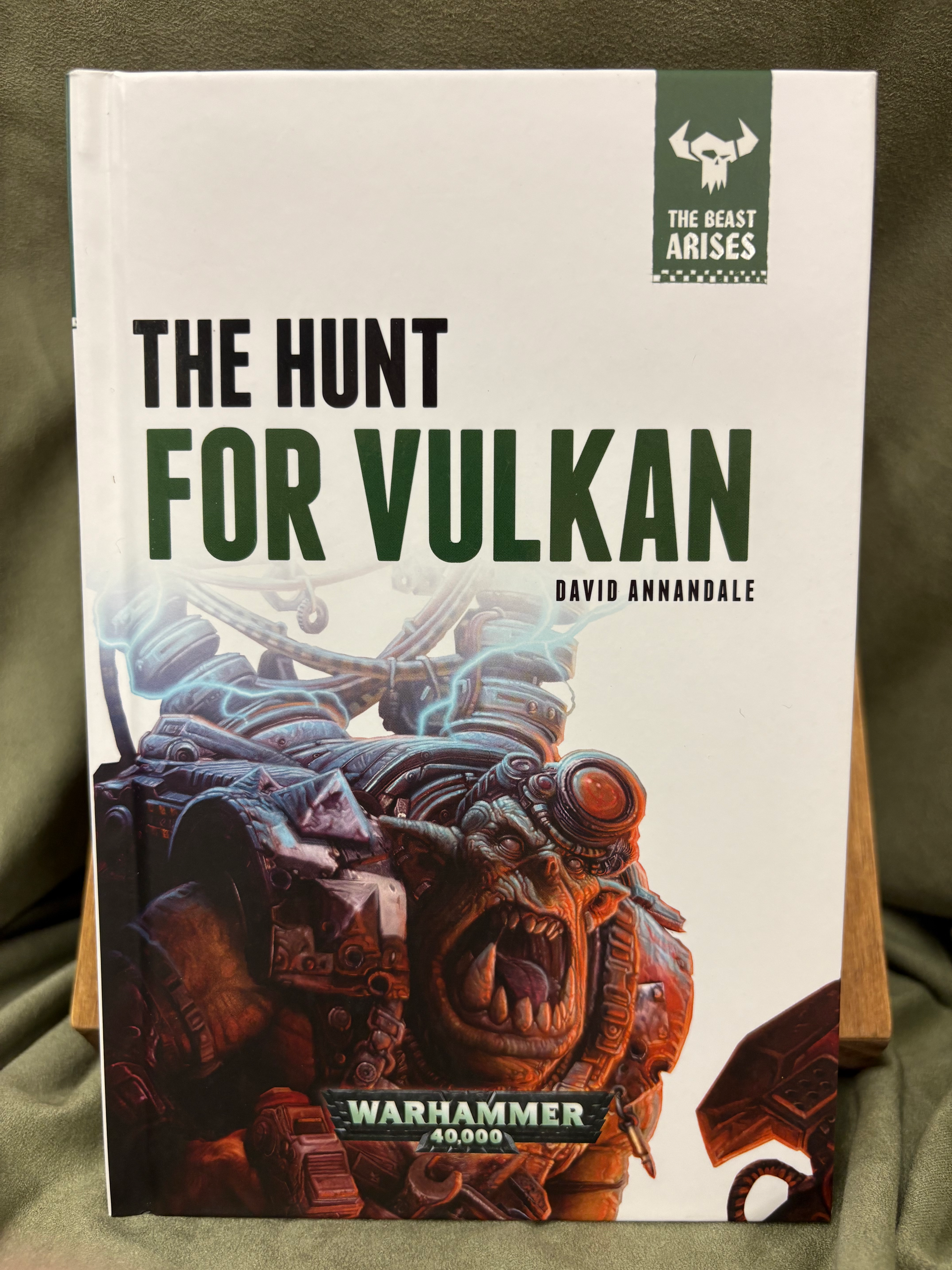 Warhammer: The Hunt for Vulkan by David Annandale (hardcover)