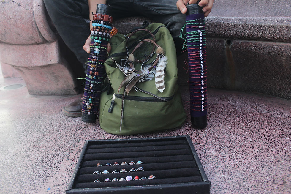 Más que un estilo de vida; una forma de vivir: Cristian Nava y la bisutería artesanal