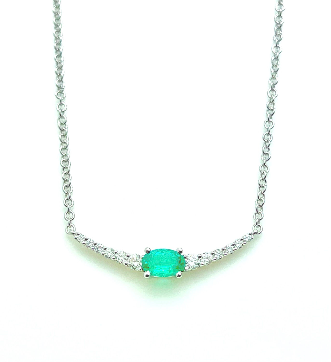 18kw .64ctw Emerald And Diamond Necklace