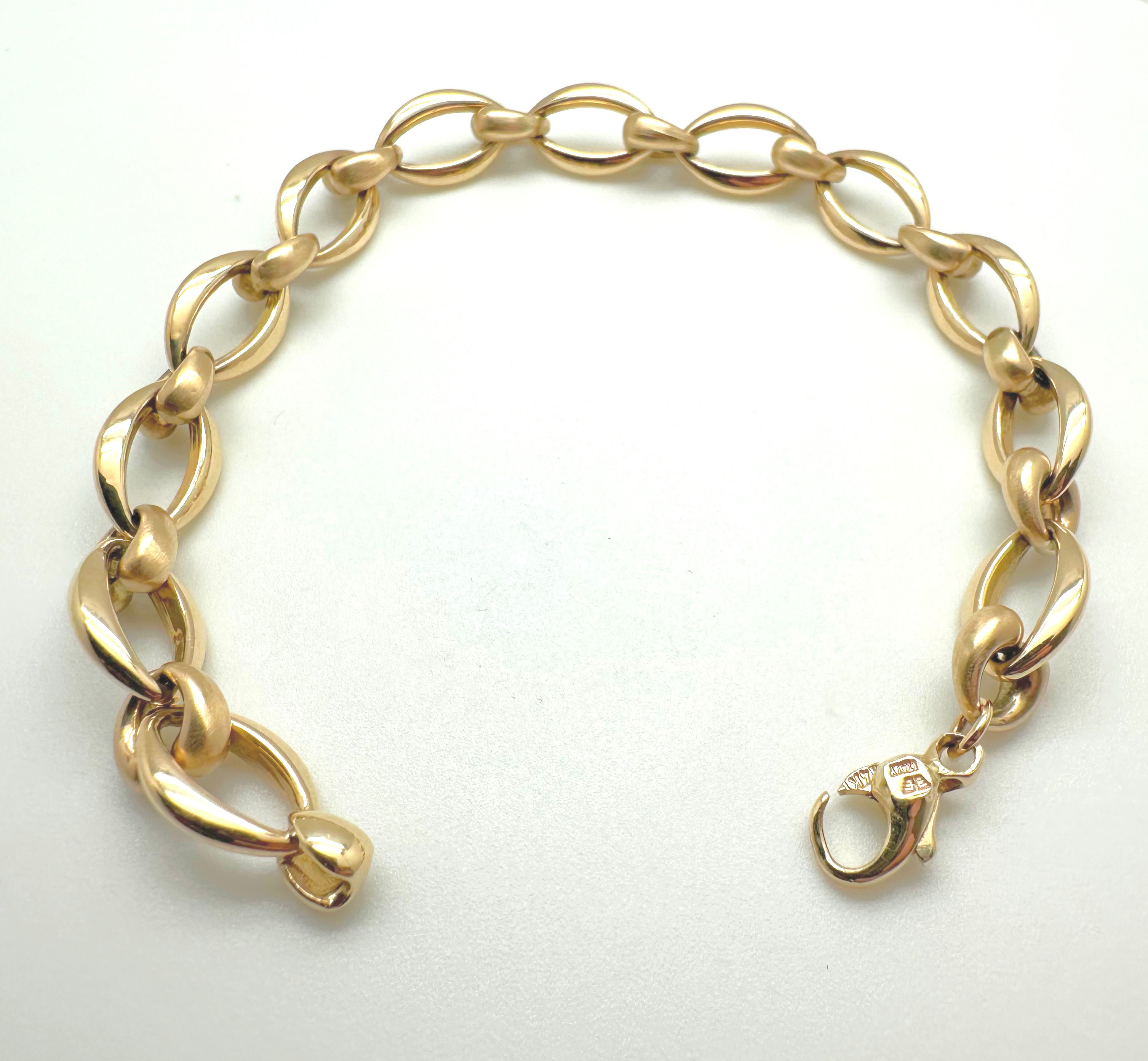 14k Gold Oval Link Fashion Bracelet