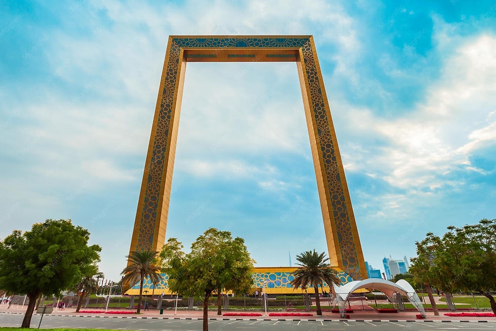 Dubai frame in zabeel park dubai | Premium Photo