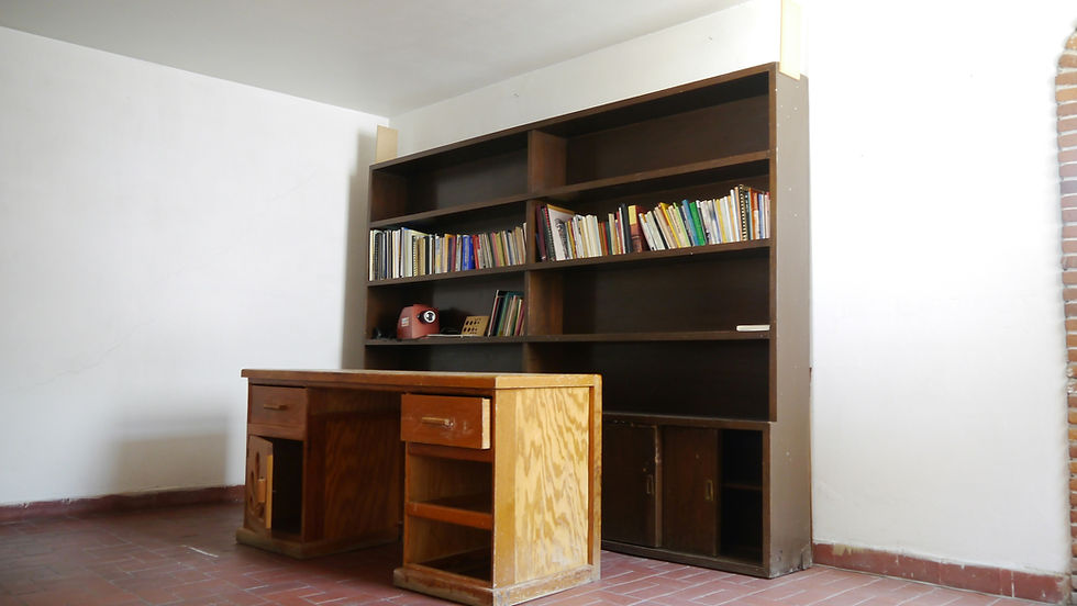 Where to Find Second-Hand Study Tables & Bookcases for UAE Students