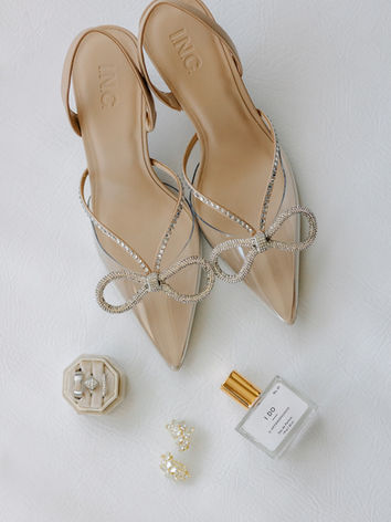 wilmington nc wedding photographer katerina rebecca tripp creative photographer north carolina elegant airy romantic film documentary black and white classy artistic engagement