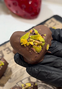 chocolate-covered-dates-2.jpg