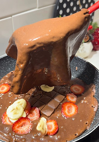 stuffed chocolate pancakes