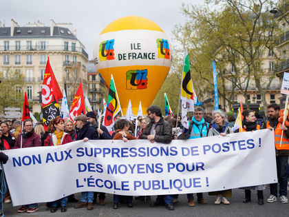 NON à la casse de l'École publique !