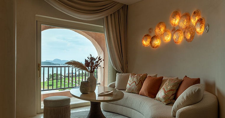 e465ba57-80b4-4f5d-87a9-6c77e143f976_d-ids-portfolio-cala-di-volpe-harrods-suite-gallery-l