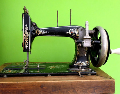 first-sewing-machine.jpg