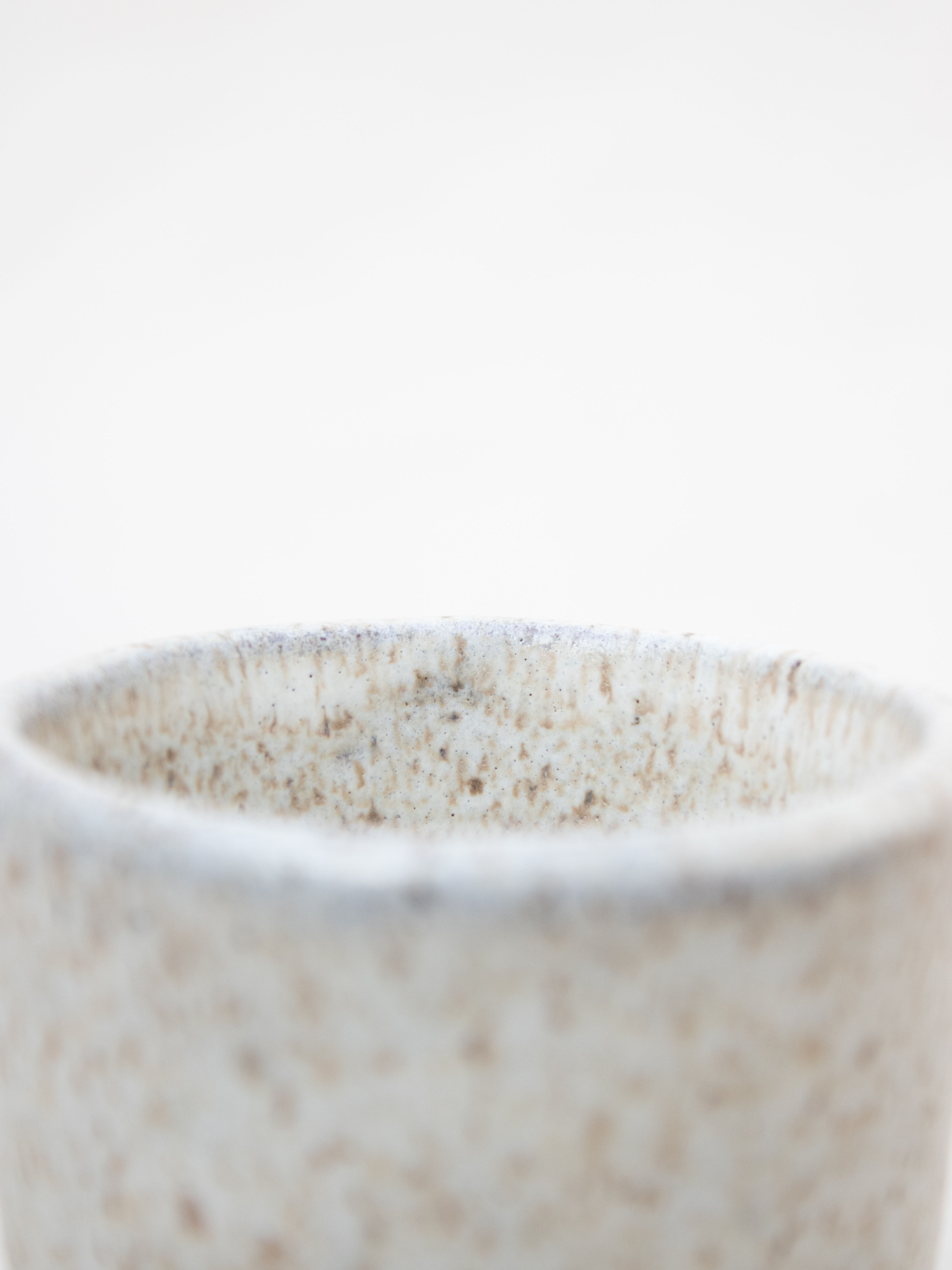 Copo de Cerâmica - Branco com pintas