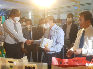 Vietnam celebrates the opening of Asia’s biggest rice mill