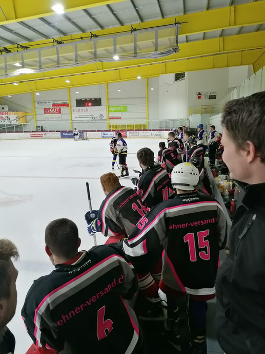 Eishockeyplauschmatch (22).jpeg