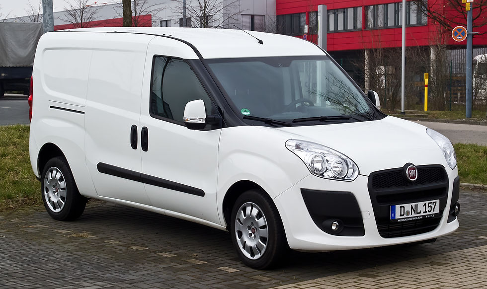 Fiat_Doblò_Cargo_Maxi_1.6_16V_Multijet_(II)_–_Frontansicht,_3._März_2013,_Düsseldorf