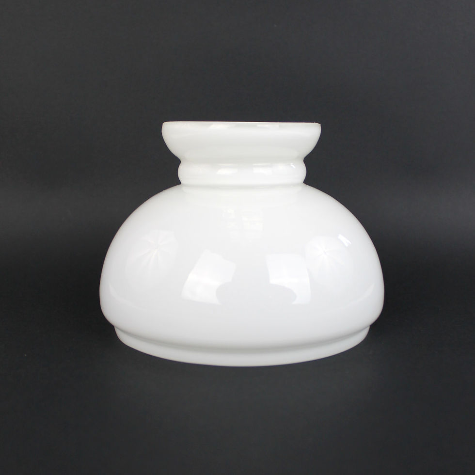 Abat-jour en opaline blanche brillante diamètre 14 cm vue de face