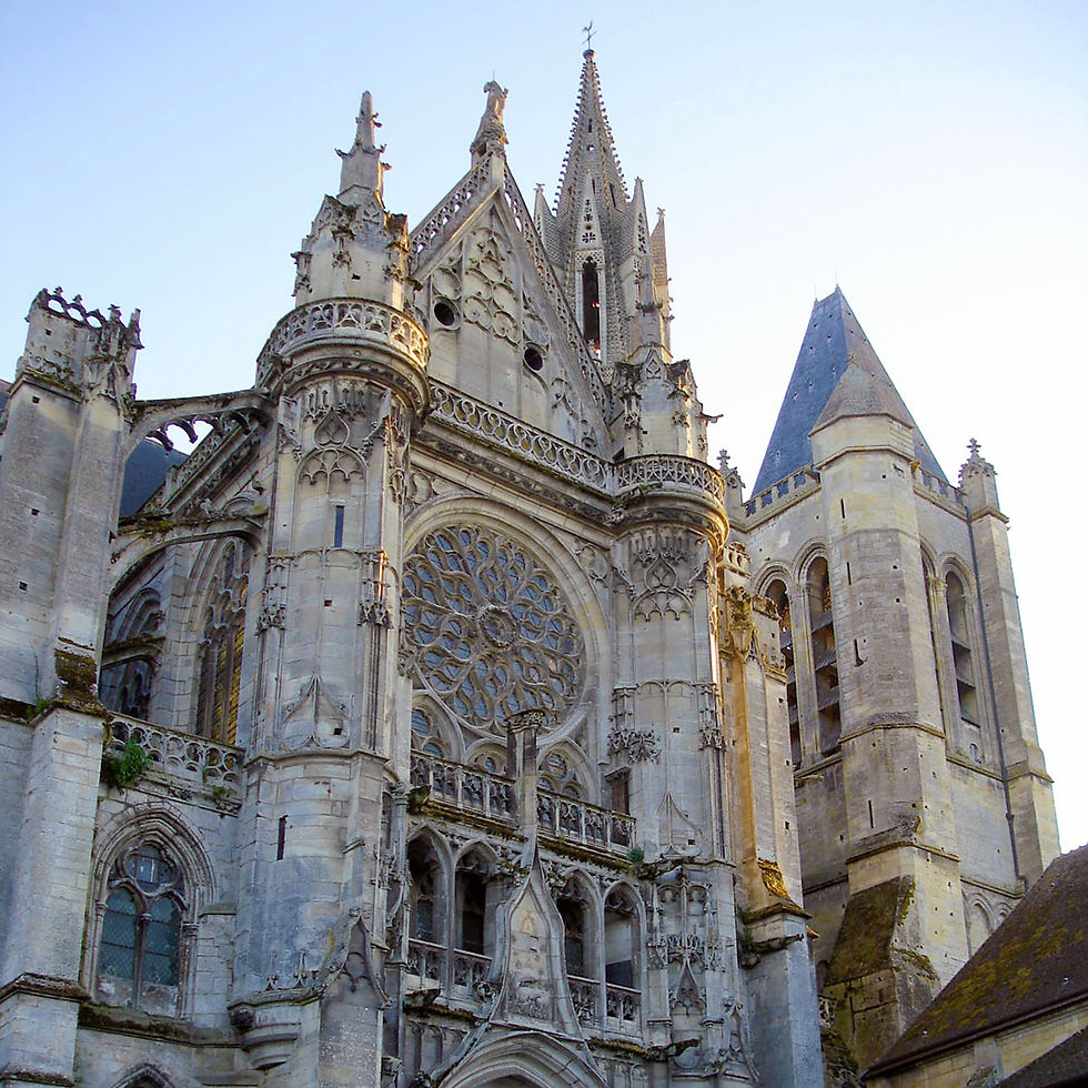 Cathédrale_de_Senlis_gîte_saint_germain_oise_versigny