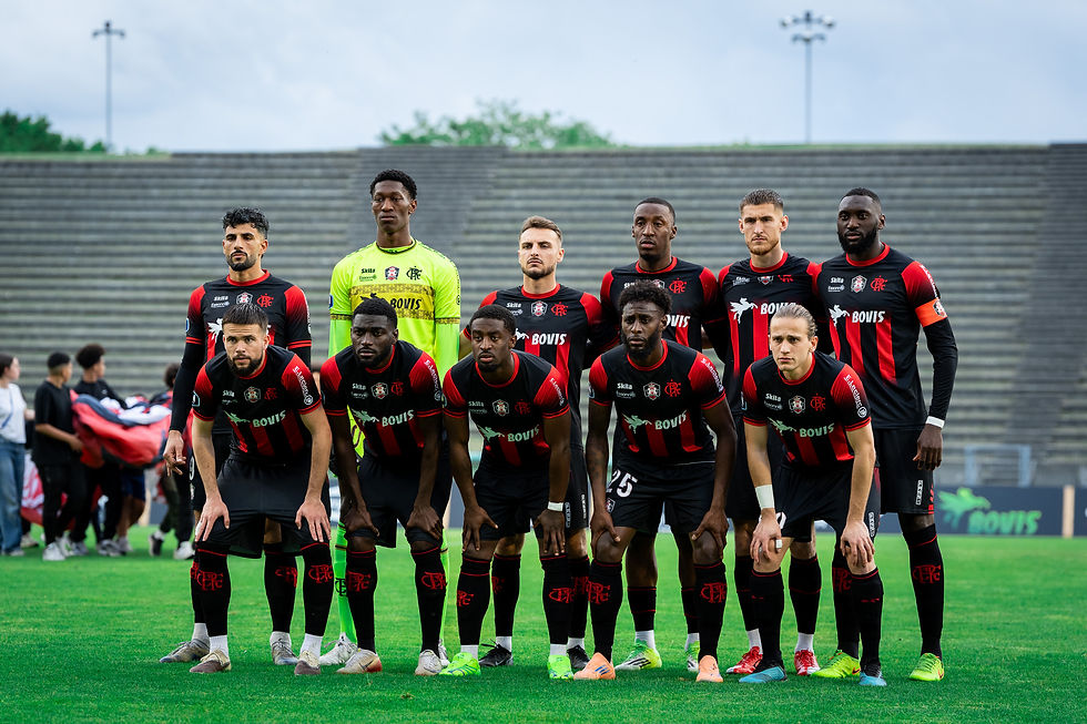 Equipe du FC Fleury 91 contre le Puy Foot 43