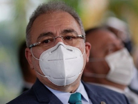CAOS: Novo ministro da Saúde promete vacinar 1 milhão de pessoas por dia