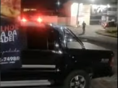 BOMBÁSTICO: Outro Policial Militar surta e atira em Serra/ES, Policia agiu rápido
