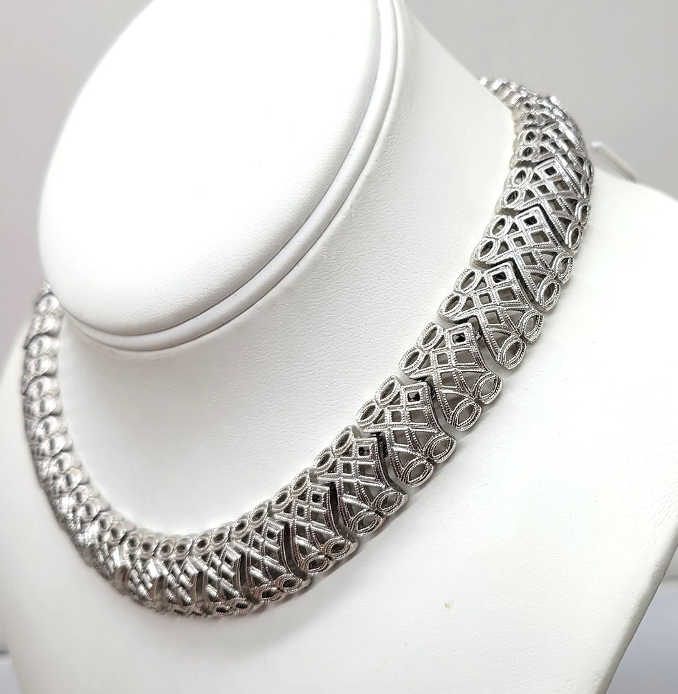 Thumbnail: Vintage 1960s Signed Monet Rhodium Plated Articulated Collar Necklace
