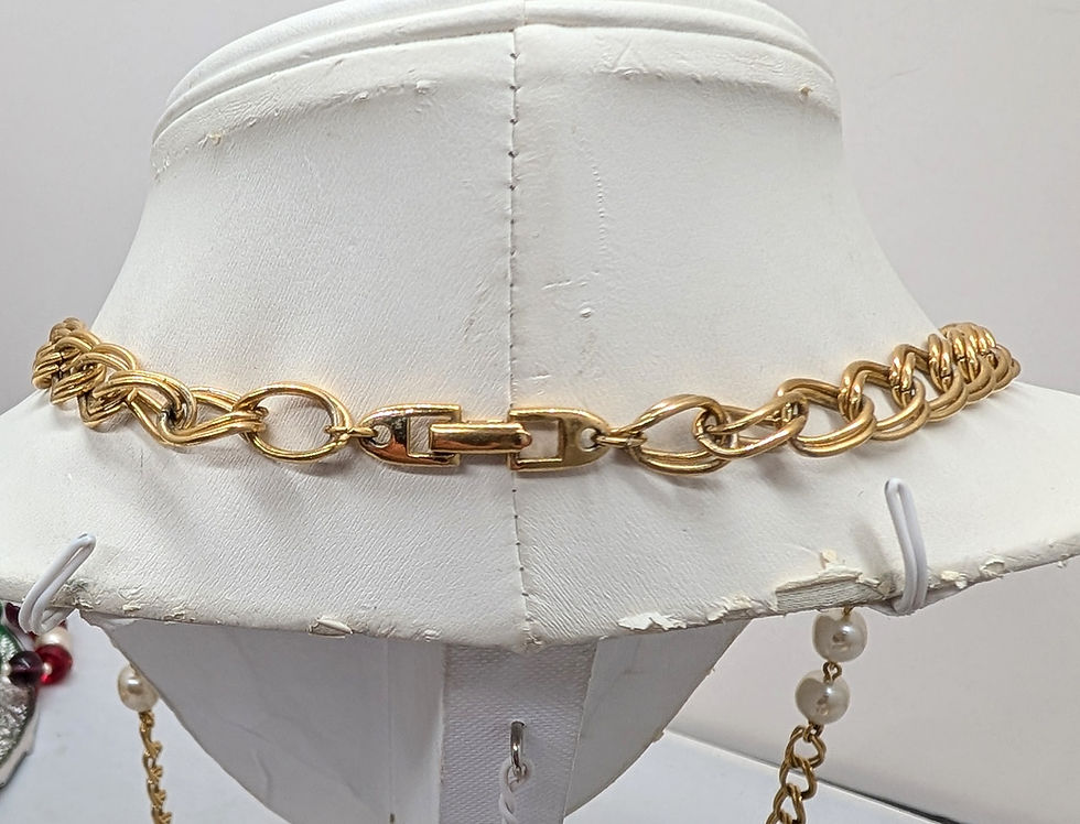 Thumbnail: Vintage 1980s Signed Napier Goldtone Faux-Pearl Sautoir Necklace