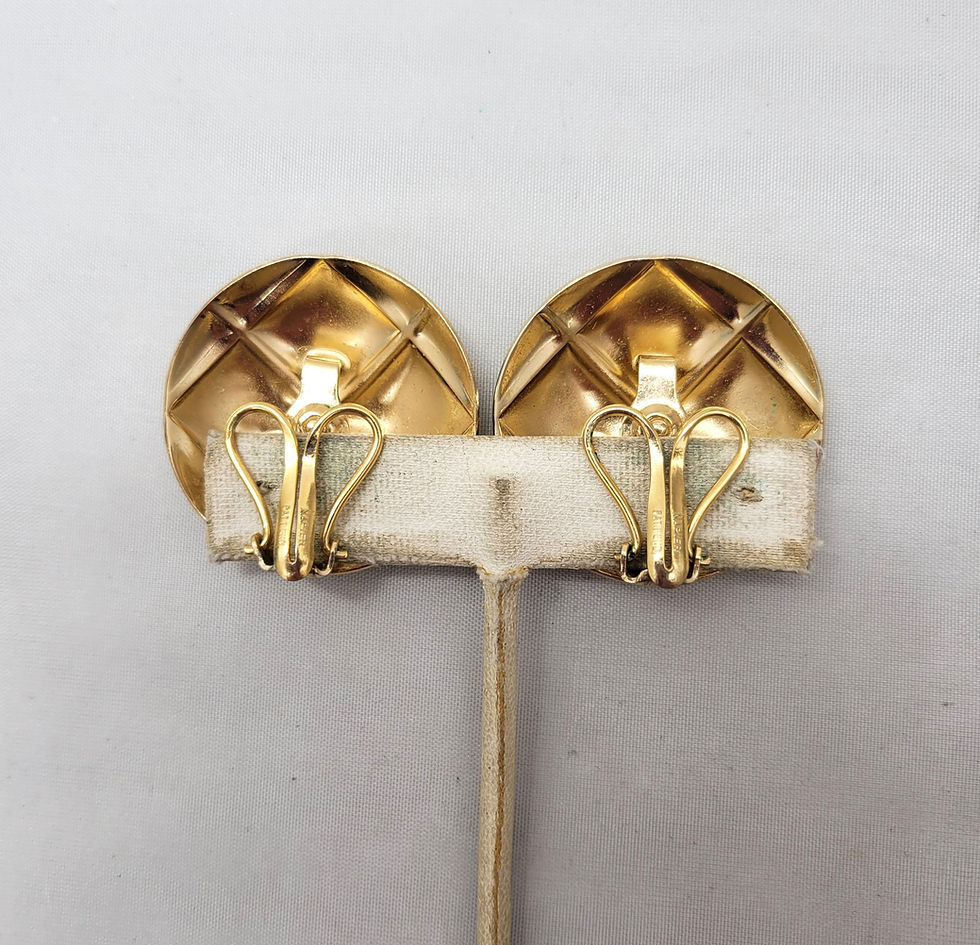 Thumbnail: Vintage 1950s Signed Napier Round Goldtone Quilted Clip Earrings