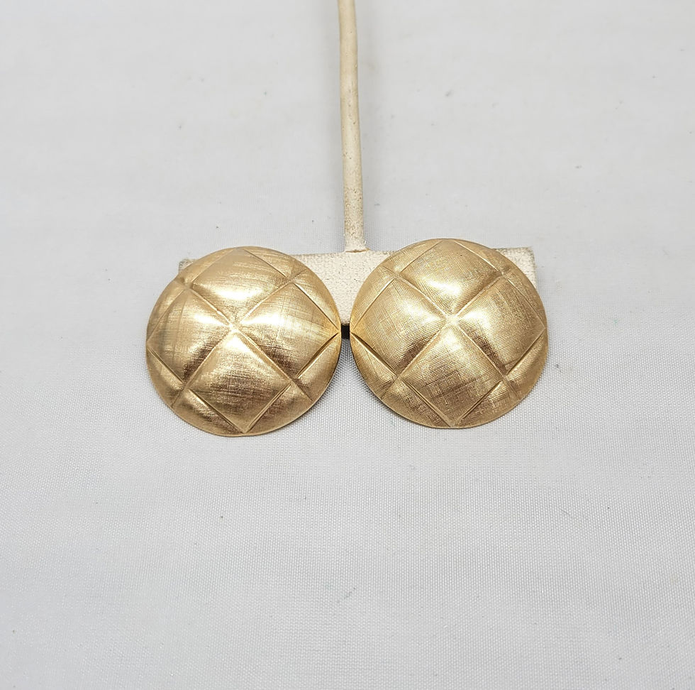 Thumbnail: Vintage 1950s Signed Napier Round Goldtone Quilted Clip Earrings