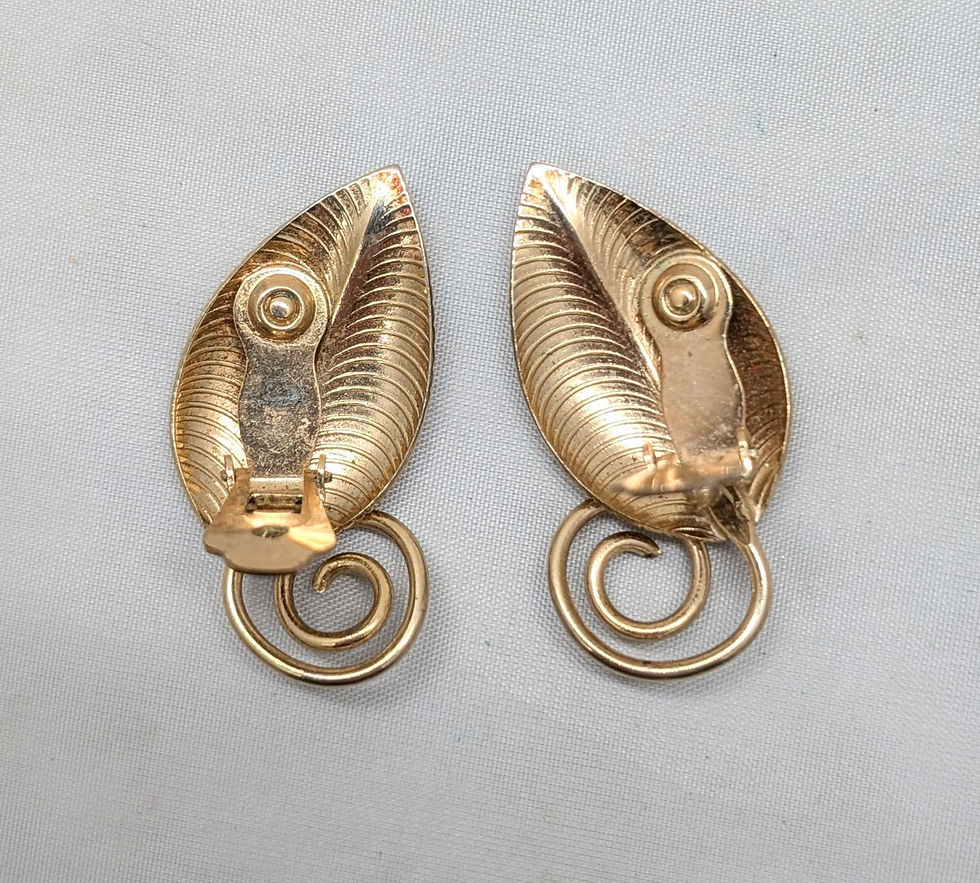 Thumbnail: Vintage Signed Napier Goldtone Linden Leaves Clip Earrings, 1954 Ad Piece