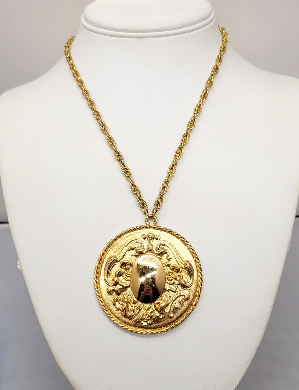 Thumbnail: Vintage 1960s Signed Napier Baroque Style Goldtone Round Pendant Necklace