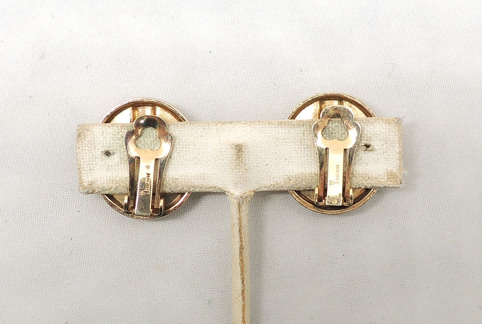 Thumbnail: Vintage Crown Trifari Oval Pavé Clear Rhinestone Clip Earrings