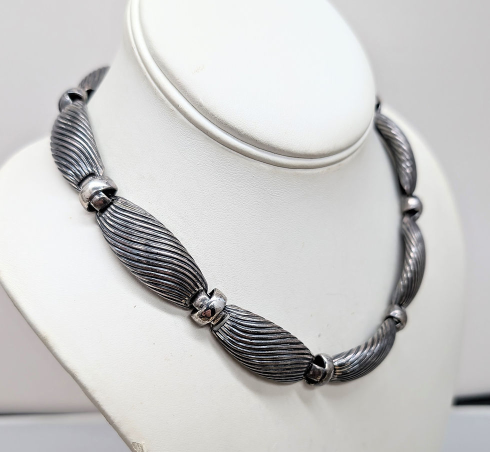 Thumbnail: Vintage 1950s Signed Napier Silvertone Ribbed Collar Necklace