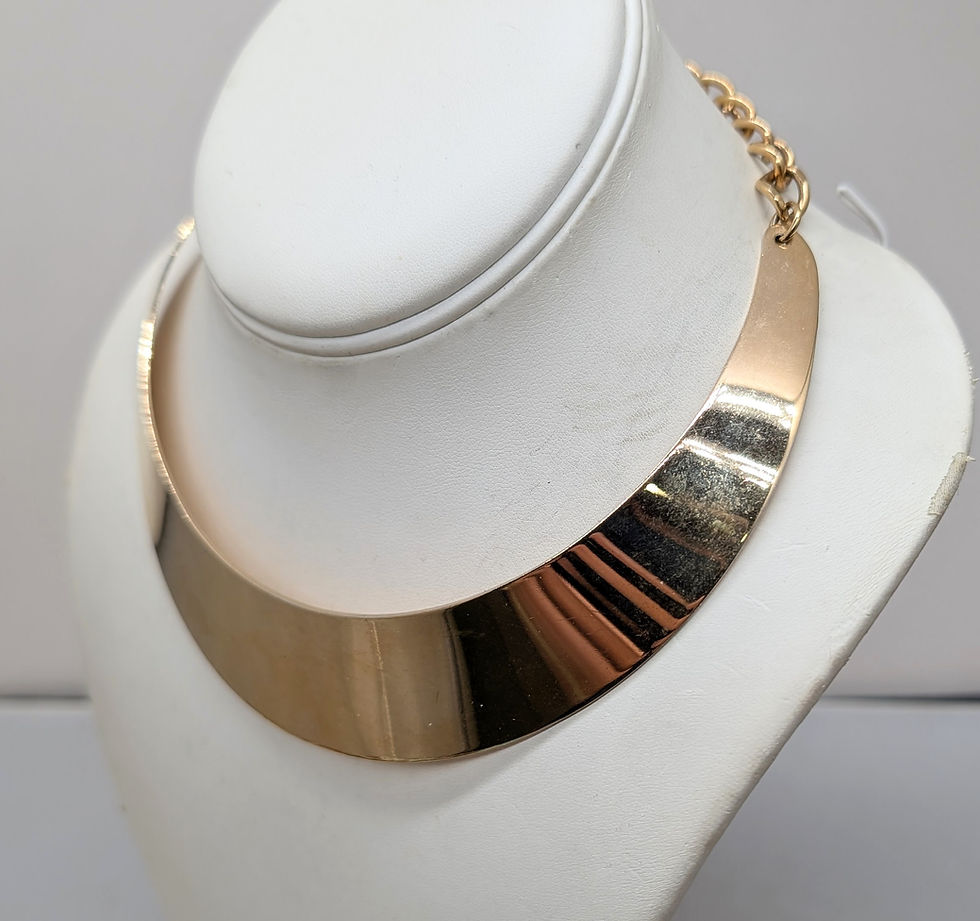 Thumbnail: Vintage 1971 Signed Crown Trifari Goldtone Collar Necklace