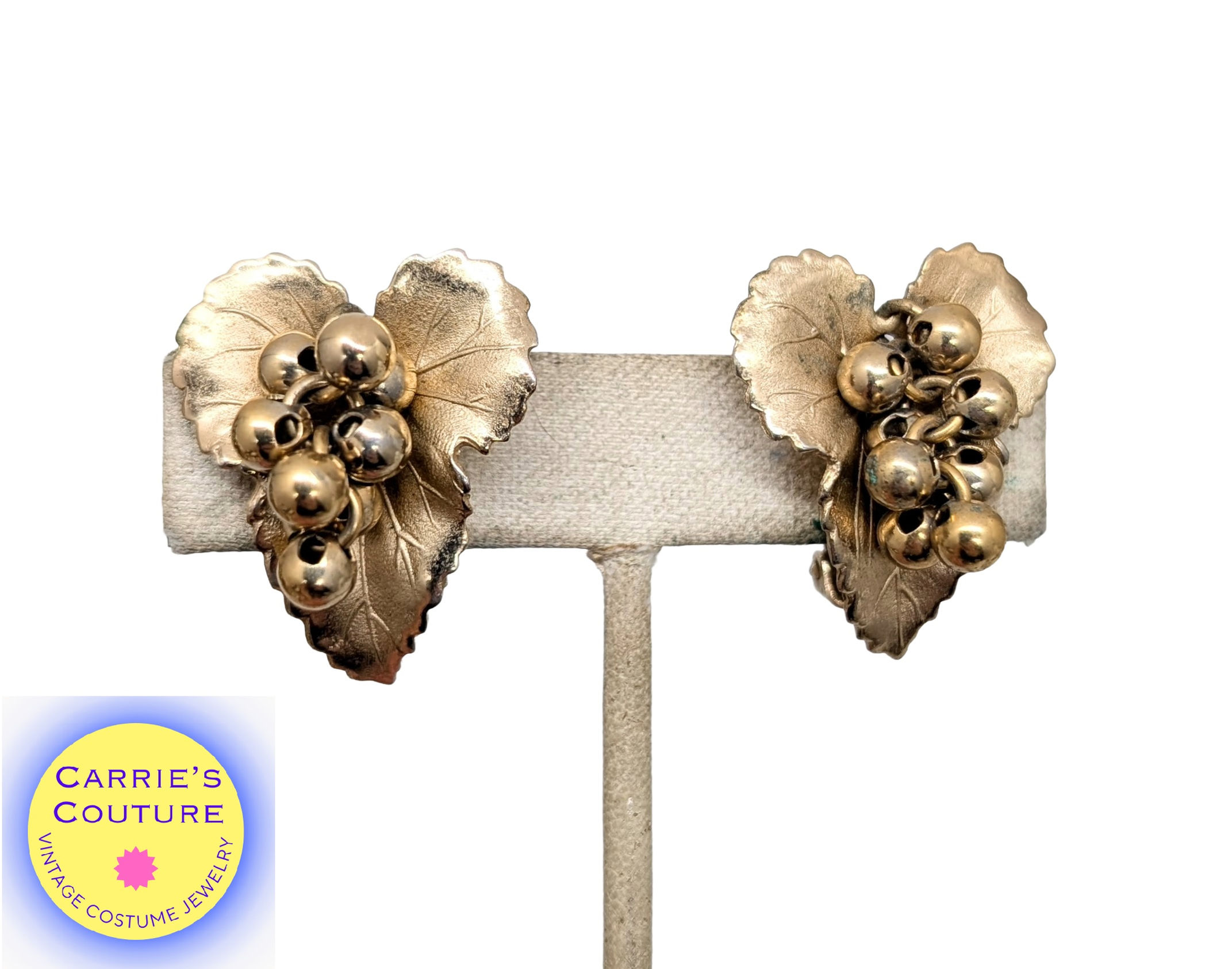 Vintage Signed Napier Goldtone Grape Cluster Clip Earrings