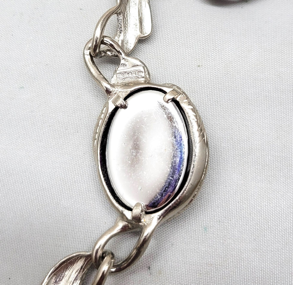 Thumbnail: Vintage Signed Trifari Rhodium Plated Cabochon Faux-Amethyst Collar Necklace