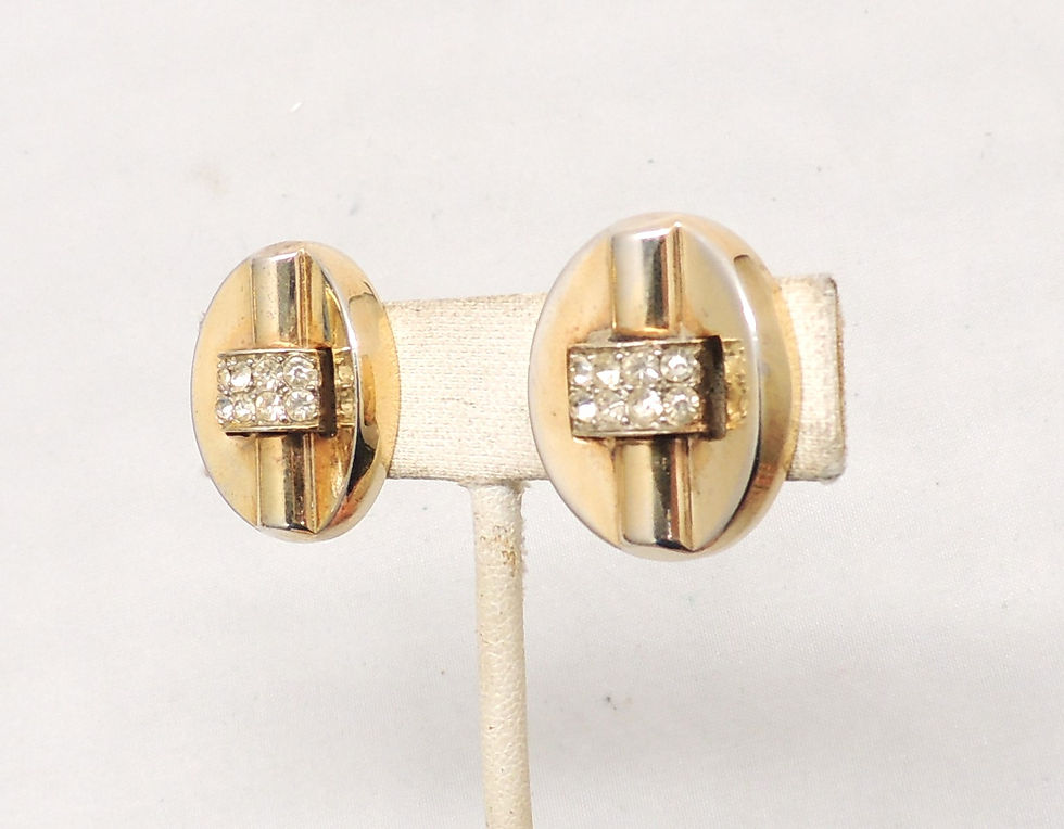 Thumbnail: Vintage Crown Trifari Oval Pavé Clear Rhinestone Clip Earrings