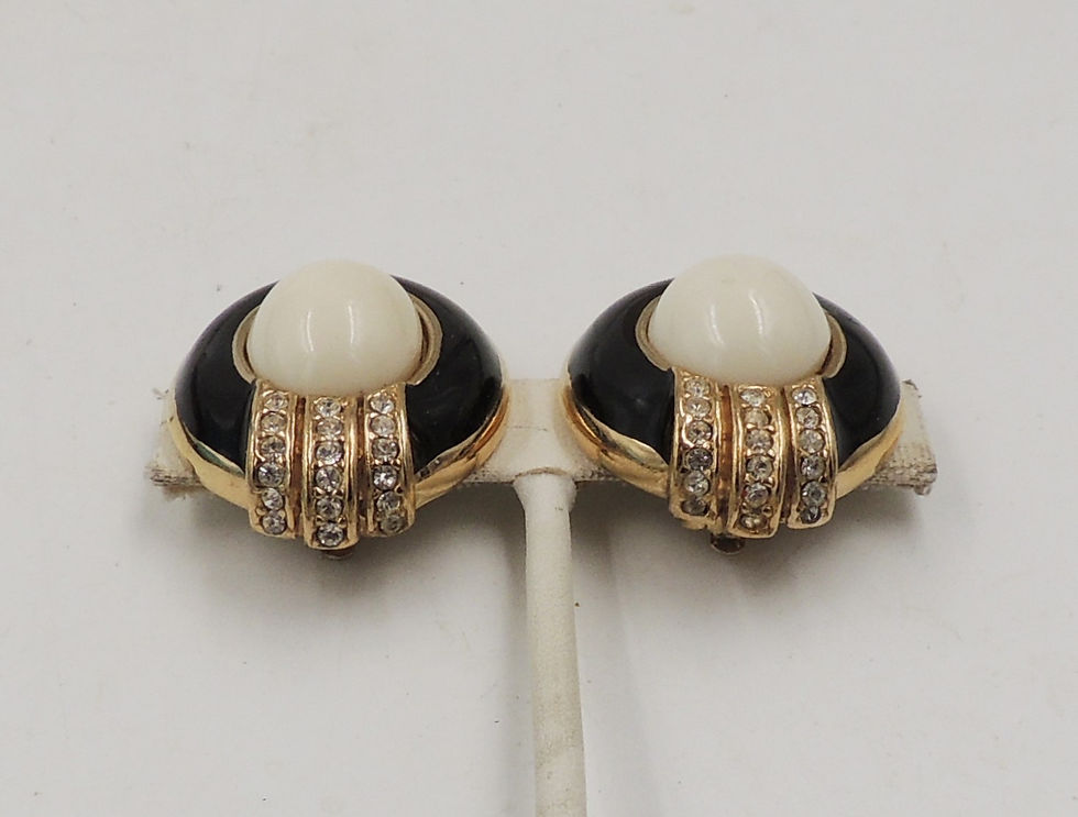 Thumbnail: Vintage 1980s Ciner Cabochon White Rhinestone & Black Enamel Clip Earrings