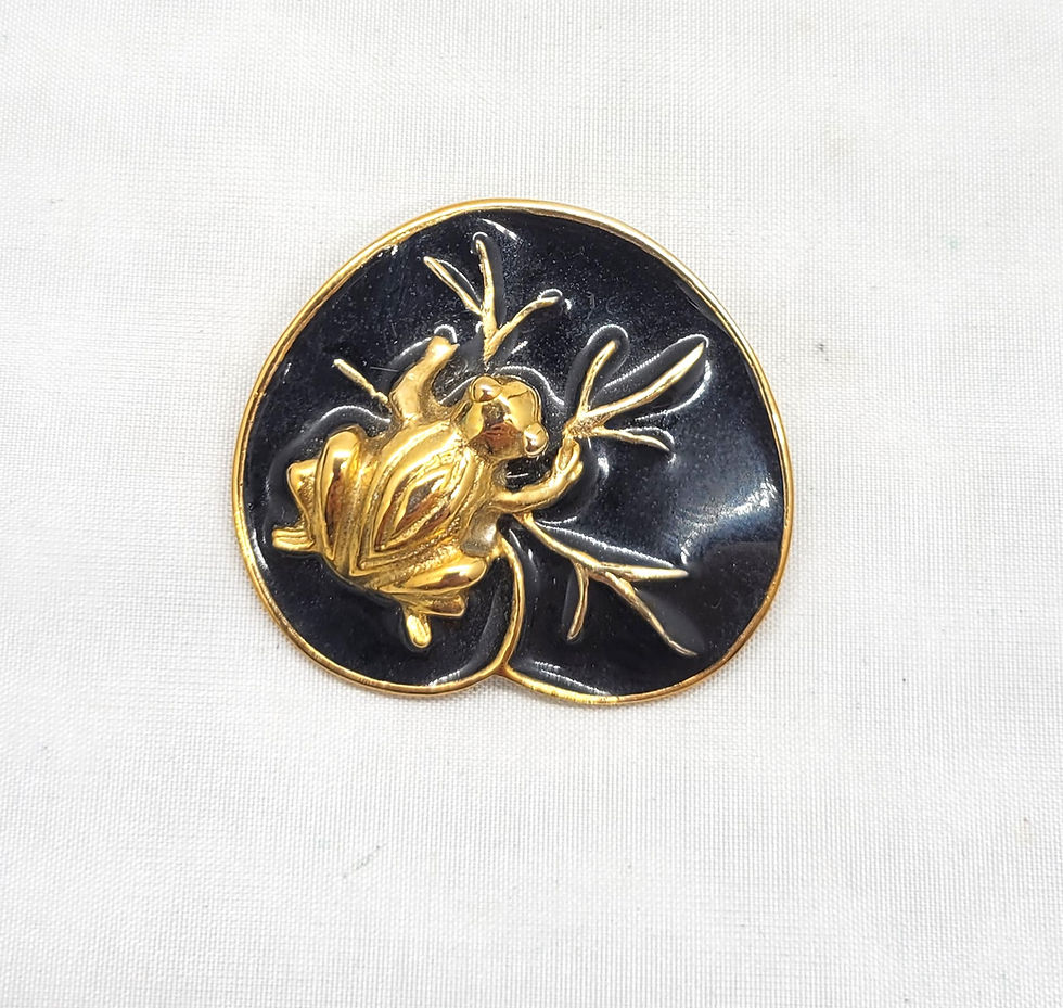 Thumbnail: Vintage Signed Mimi Di N Goldtone & Black Enamel Frog on a Lillypad Brooch, 1991