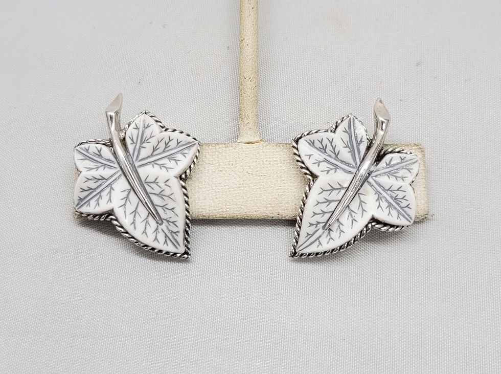 Thumbnail: Vintage Signed Boucher Rhodium Plated White Thermoset Leaves Clip Earrings