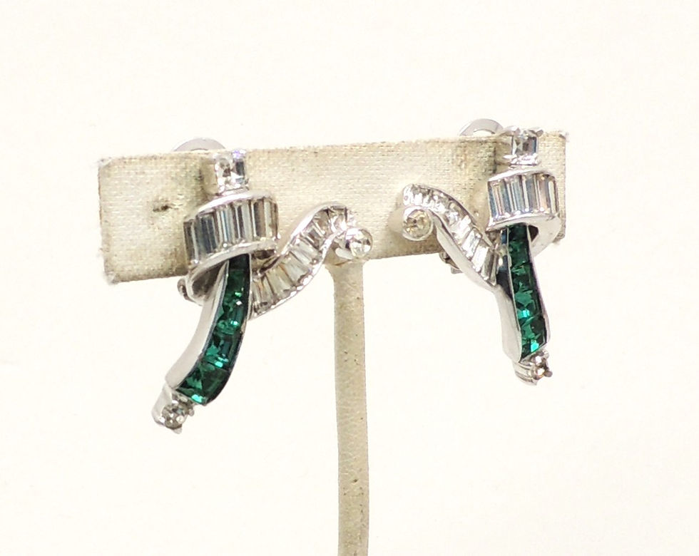 Thumbnail: Vintage Signed Mazer Rhodium Plated Faux-Emerald & Clear Rhinestone Clip Earring