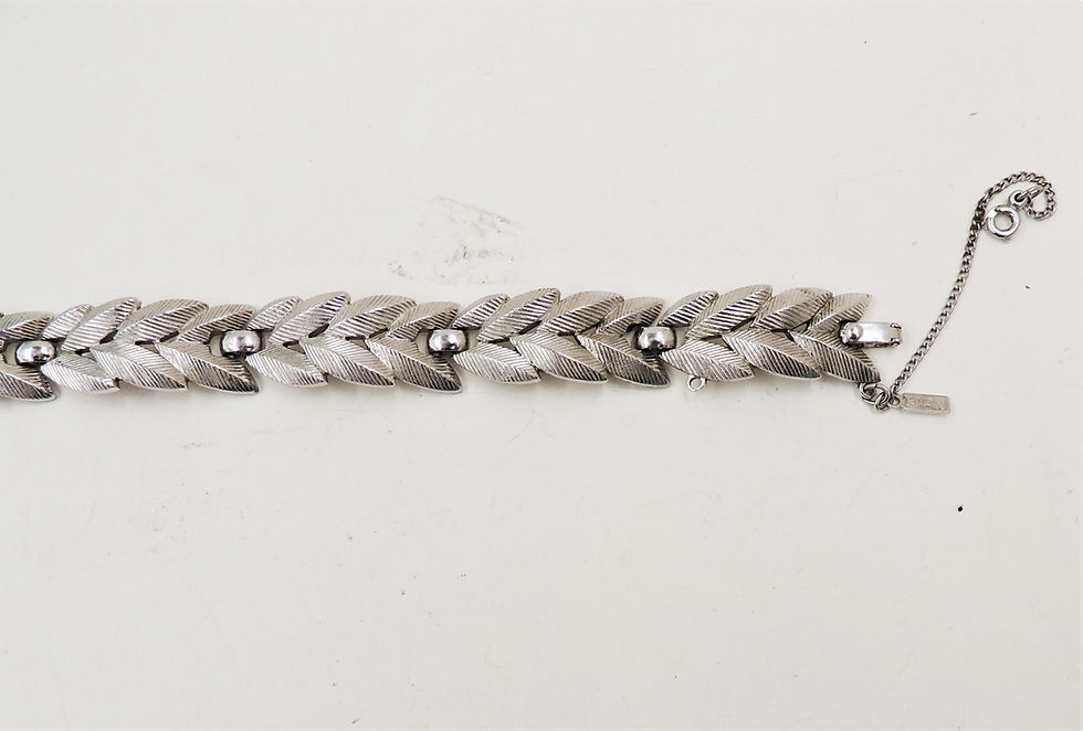 Thumbnail: Vintage Monet Rhodium Plated Laurels Bracelet, 1956