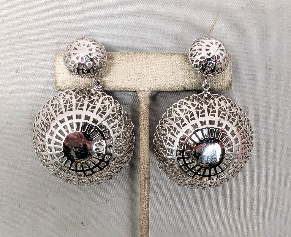 Thumbnail: Vintage 1955 Signed Crown Trifari "Mandalay" Filigree Drop Clip Earrings