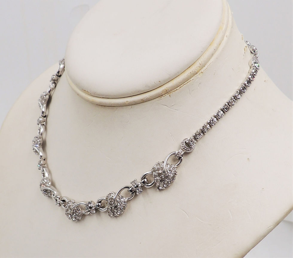 Thumbnail: Vintage Pennino Rhodium Plated  Pave Clear Rhinestone Leaves Necklace