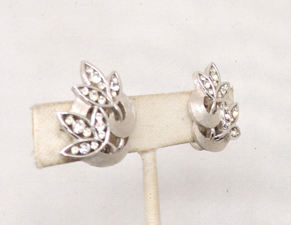 Thumbnail: Vintage Signed Crown Trifari Plated Clear Rhinestone Flower Clip Earring