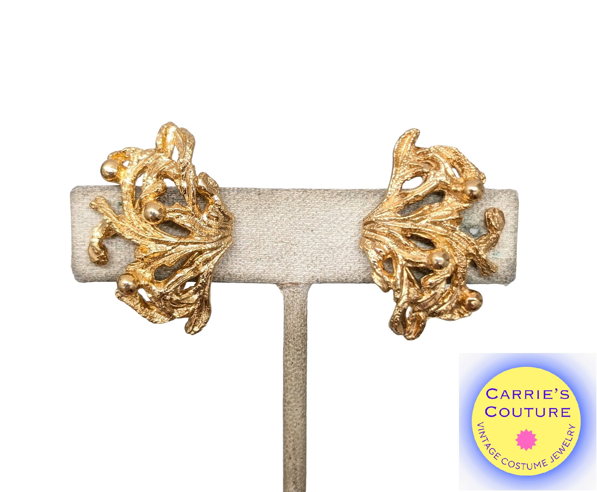 Vintage 1970s Signed Napier Goldtone Coral Clip Earrings