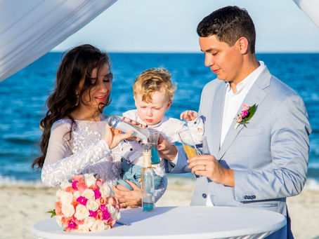 Hanna + Felipe - Playa Mujeres