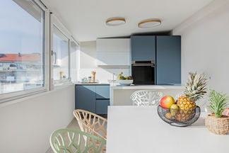 Veranda coibentata trasformata in cucina luminosa Torino
