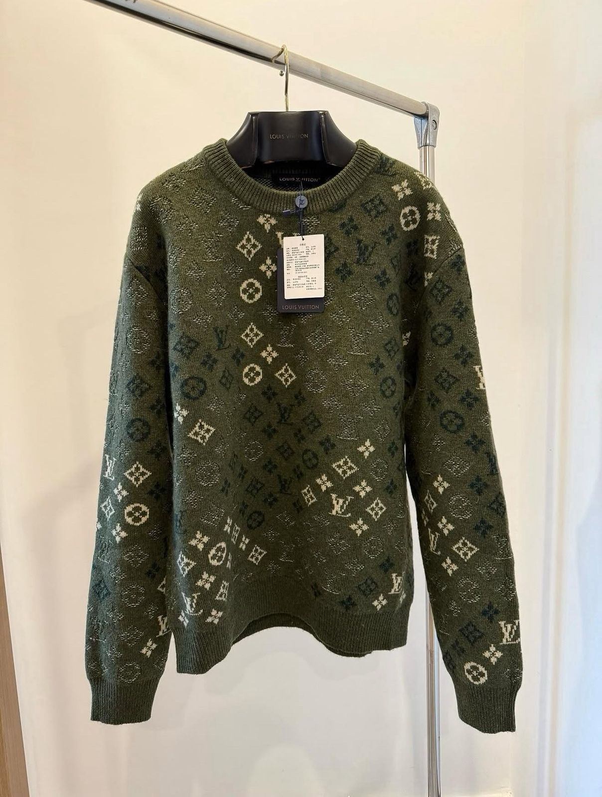 Lv Monogram Pullover