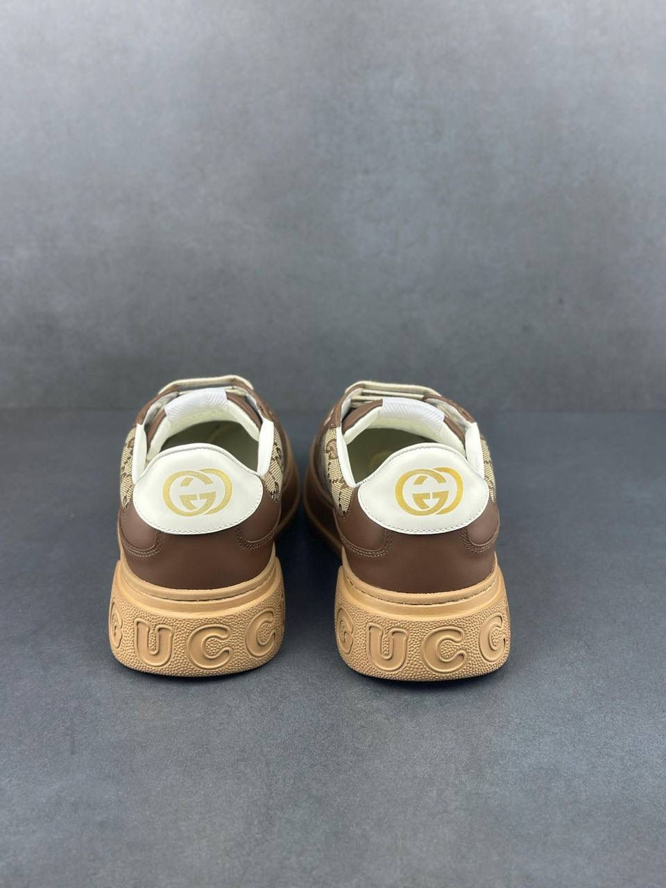Thumbnail: Gucci GG Supreme low-top sneakers