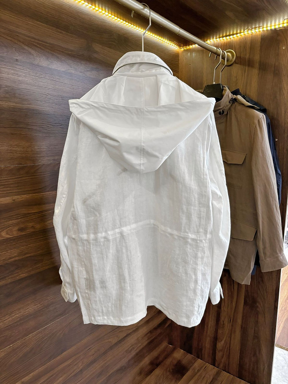 Thumbnail: Loro Piana Traveller "The Gift of Kings " Linen Jacket