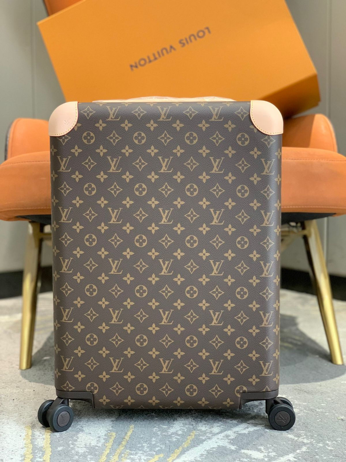 LV Horizon 55 Suitcase