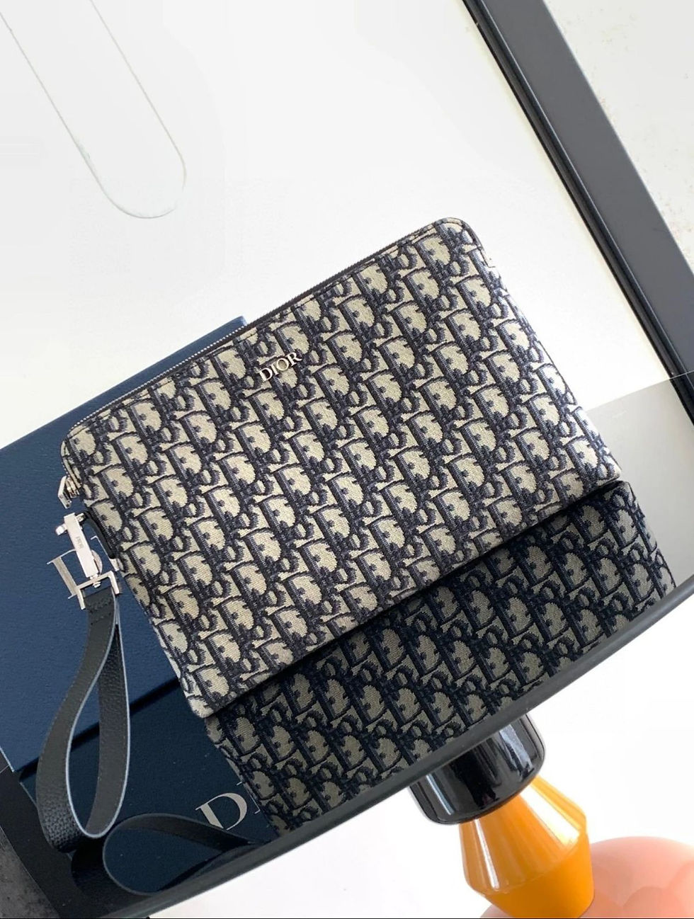 Thumbnail: A4 Zipped Pouch Dior Oblique Jacquard