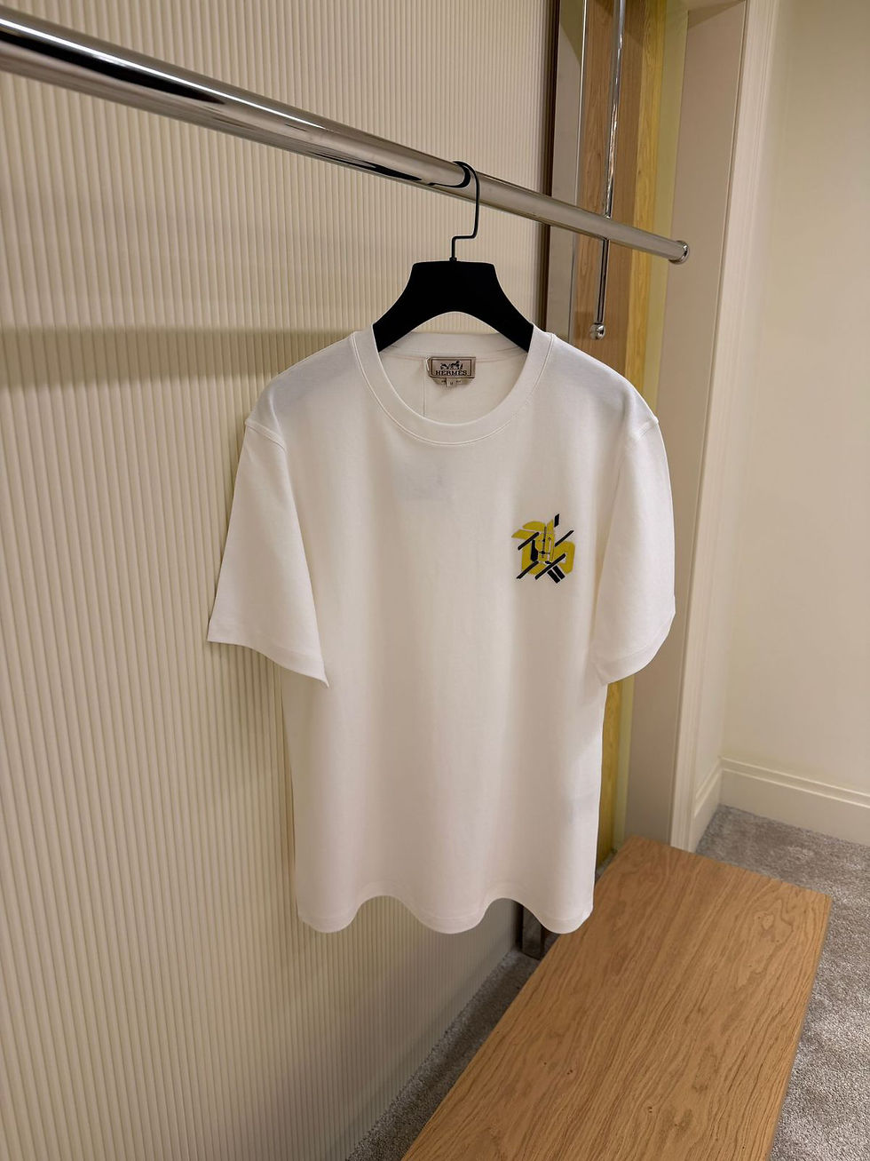 Thumbnail: HERMES T-SHIRT WITH LEATHER DETAIL